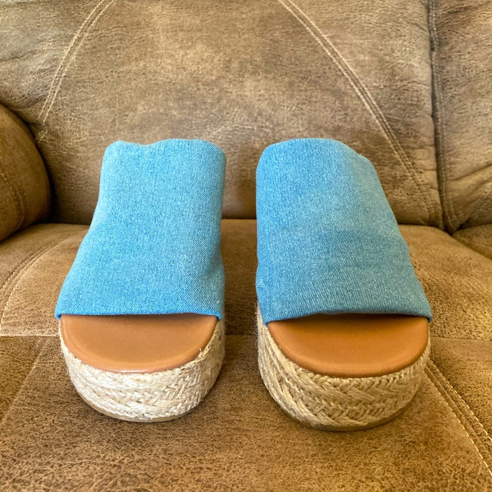 Platform slides